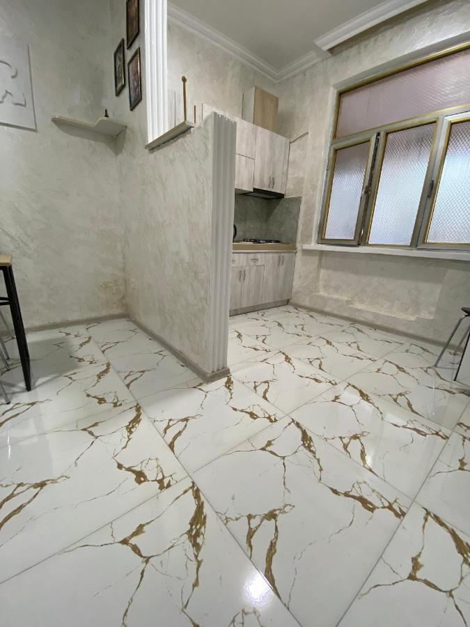 Holiday House Chkonia Hotel บาทูมิ ภายนอก รูปภาพ